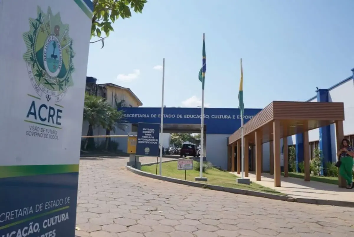 Secretario estadual de educação do Acre, comemora 500 vagas para professores de educação especial